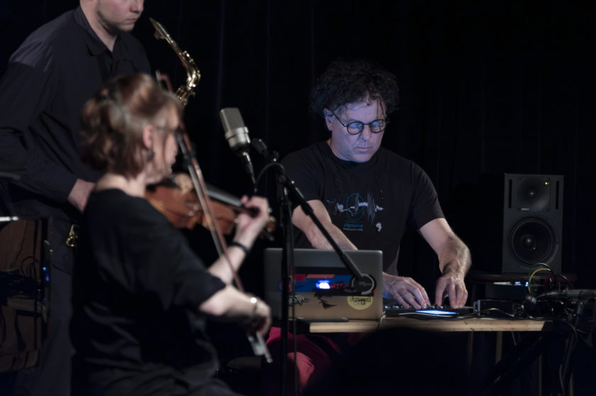 Estelle Beiner / Ilia Belorukov / ErikM playing Tautologos III by Luc Ferrari (©Lucas Dubuis)